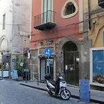 Blackwoody Contemporary Rooms - Napoli Centro Storico Via Toledo