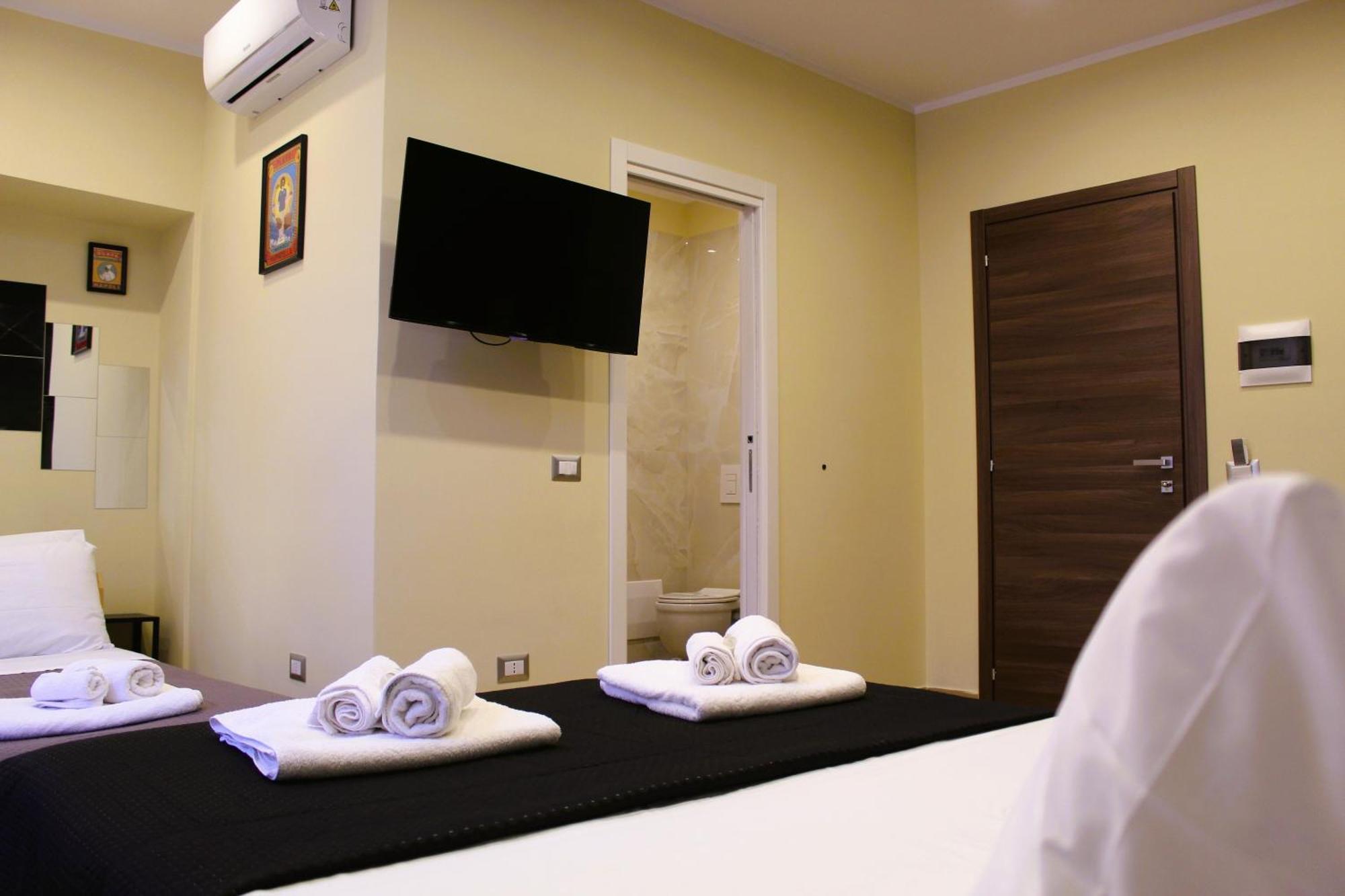Blackwoody Contemporary - Centro Storico Via Toledo