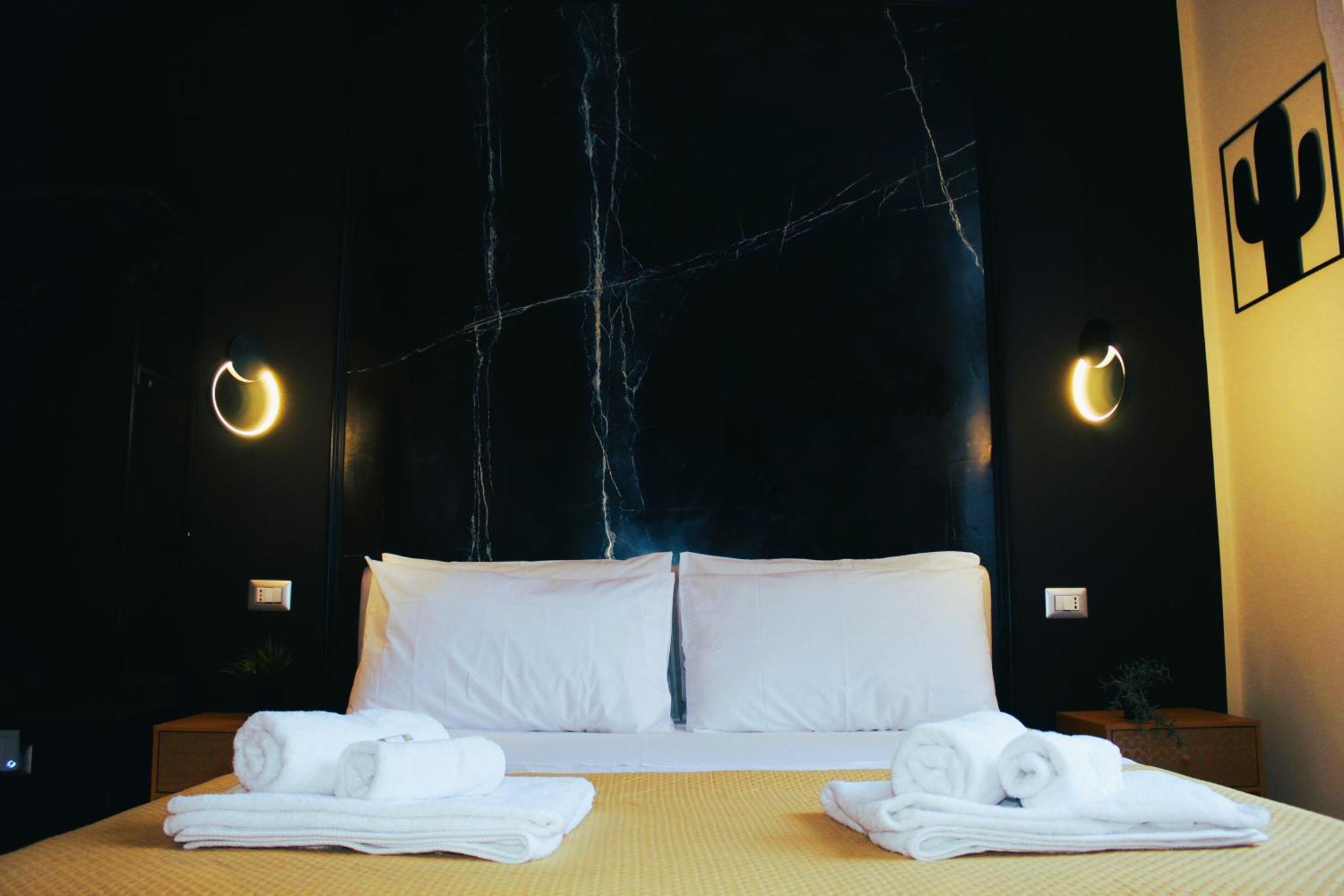 Blackwoody Contemporary - Centro Storico Via Toledo