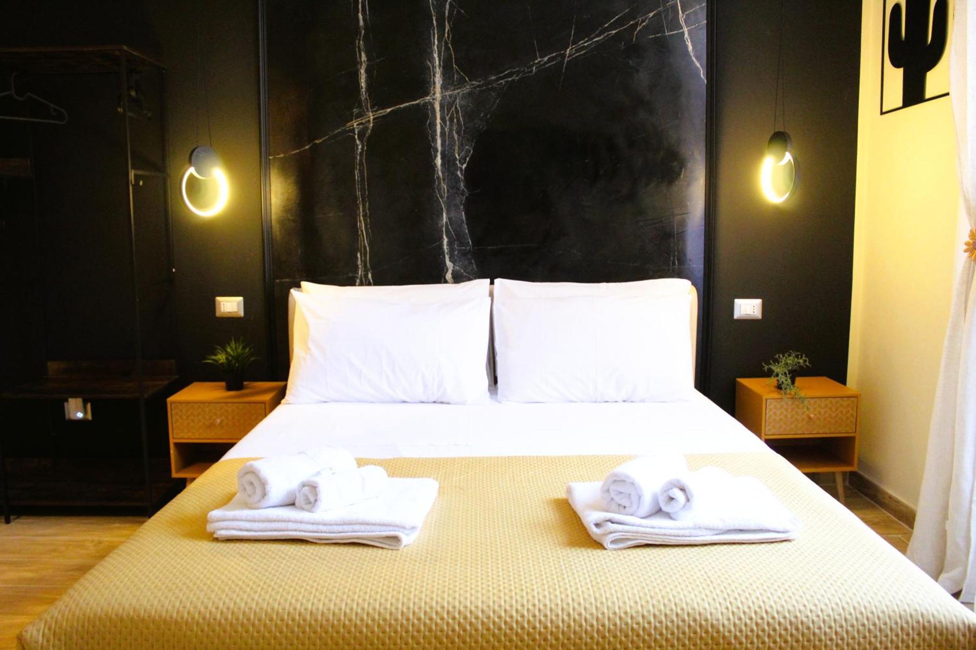 Guest house Blackwoody Contemporary - Centro Storico Via Toledo